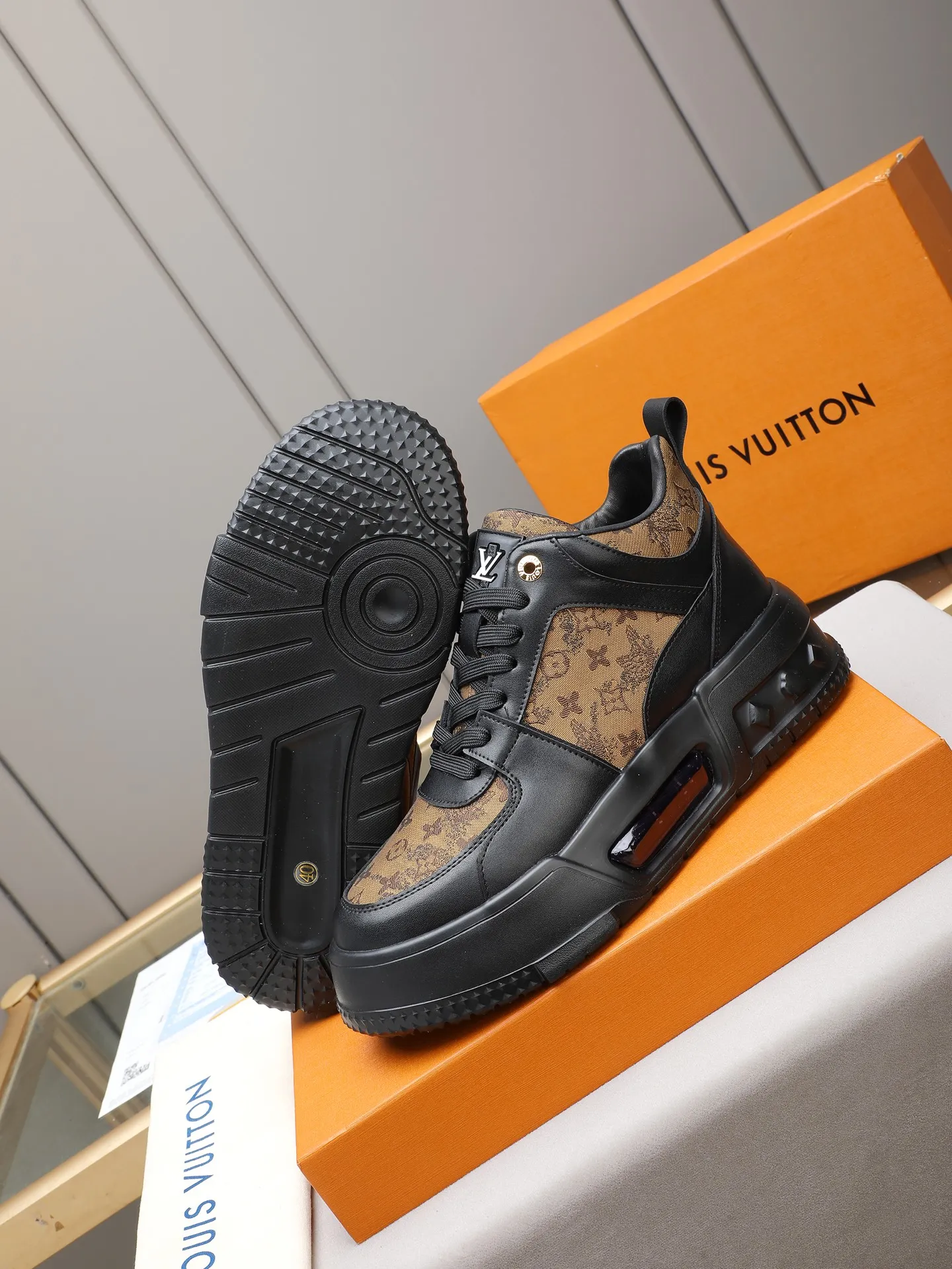 PP460 High Top Men's [LV] Autumn and winter high top classic hot style💝 👣👣Perfect last shape, beautiful design style 💋 💋This winter is no longer cold😢😢Cow leather➕LV special material➕Breathable sheep lining➕Non-slip and wear-resistant foam air cushion outsole🎩A must-have for fashionable men❗Number: 38-44 (45 custom-made) The real thing looks better🎬The real thing looks better👅, 5 colors to choose from